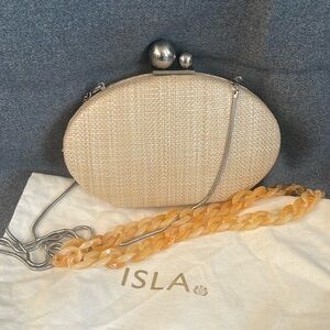 Isla oval straw clutch bag with 2 straps